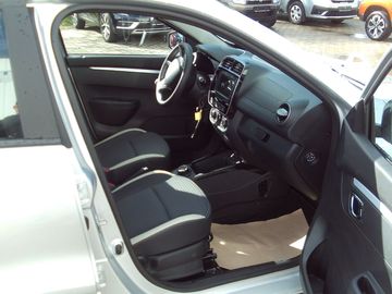 Car image 13