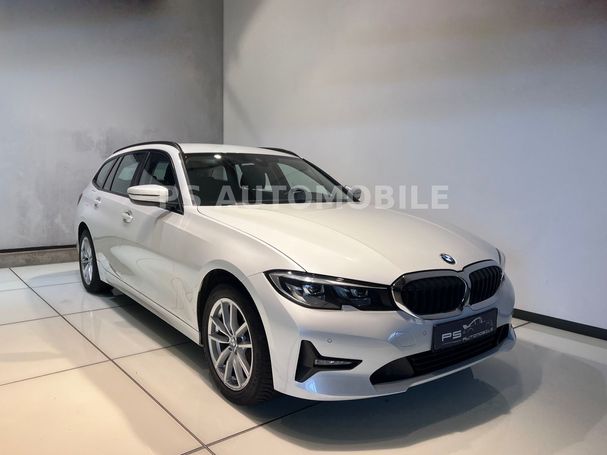 BMW 320d Touring xDrive 140 kW image number 2