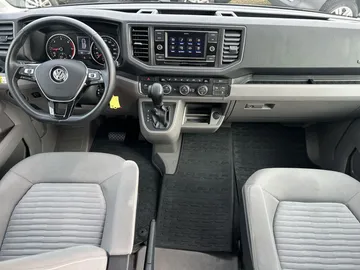 Car image 32