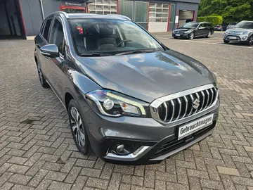 Car image 2