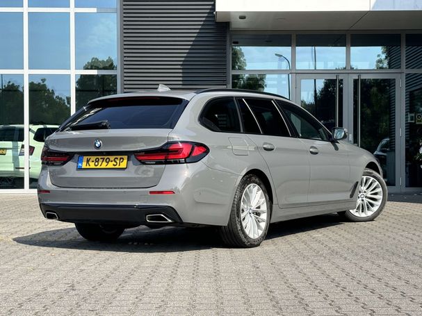 BMW 520d Touring 140 kW image number 2