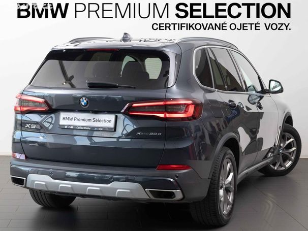 BMW X5 xDrive30d 210 kW image number 3