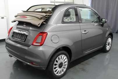 Car image 14