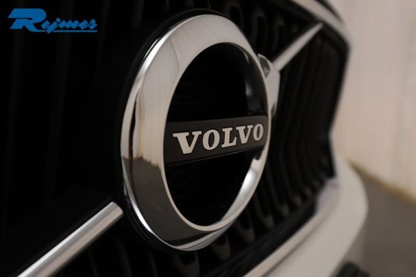 Volvo XC40 T2 Momentum 95 kW image number 17