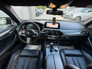 Car image 35
