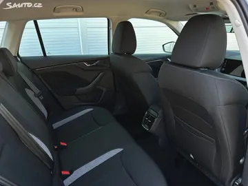 Car image 38