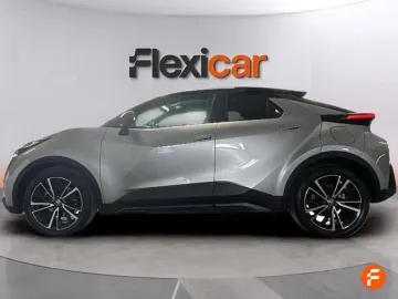 Car image 3