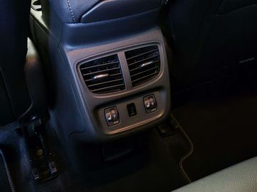 Car image 38