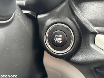 Car image 35