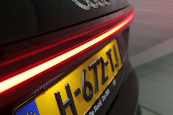 Audi e-tron 50 quattro 230 kW image number 5