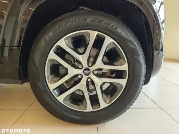 Car image 37