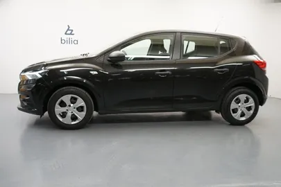 Car image 2