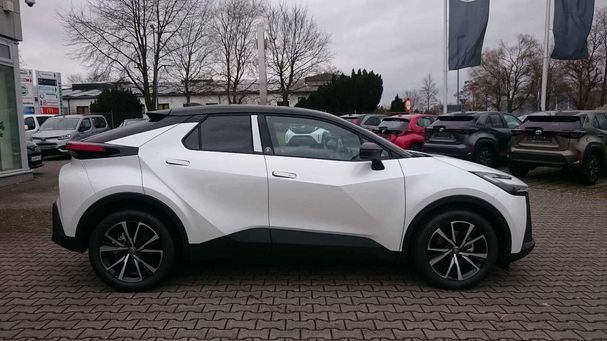 Toyota C-HR 2.0 Hybrid 145 kW image number 5