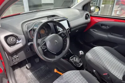 Car image 5