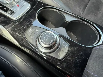 Car image 39
