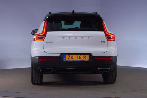 Volvo XC40 T4 140 kW image number 30