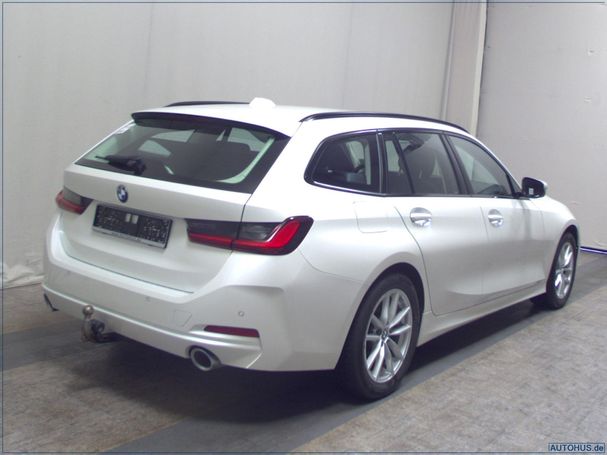 BMW 320d Touring xDrive 140 kW image number 4