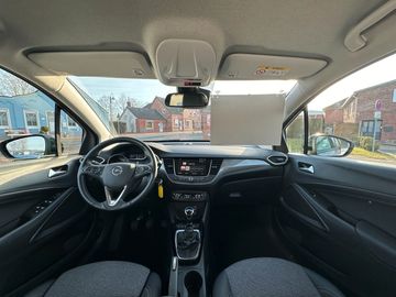 Car image 23