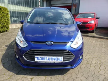 Car image 13