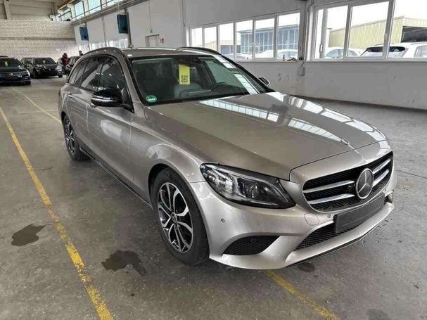 Mercedes-Benz C 220 d T Avantgarde 143 kW image number 2