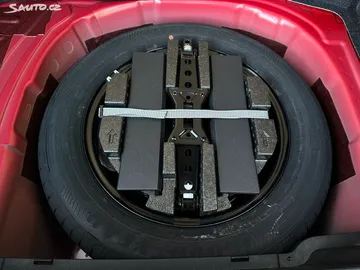 Car image 39