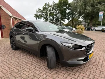 Car image 42