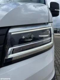 Car image 38