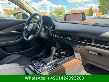 Car image 29