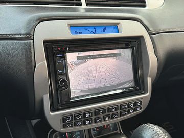 Car image 24