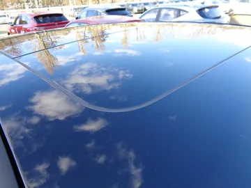 Car image 33