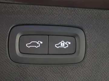 Car image 35