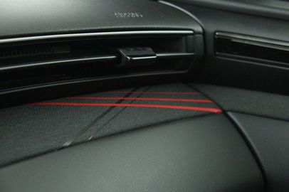 Car image 31