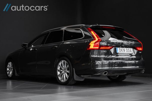 Volvo V90 D4 AWD Momentum 140 kW image number 3