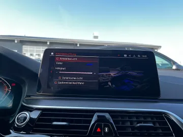 Car image 38