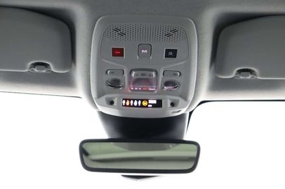 Car image 37