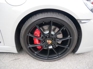 Car image 25