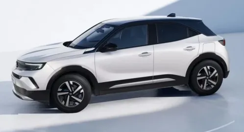 Car image 4