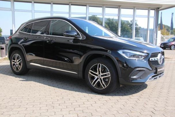 Mercedes-Benz GLA 220 d 140 kW image number 3