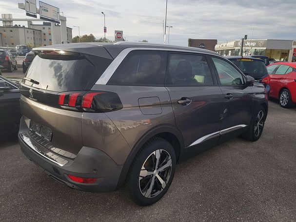 Peugeot 5008 BlueHDi 120 Allure 88 kW image number 3