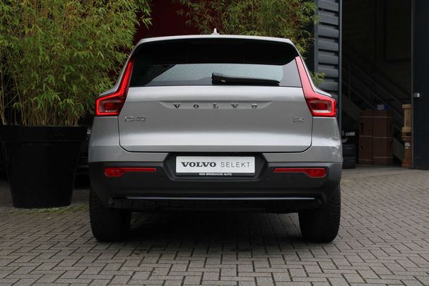 Volvo XC40 B4 Plus Dark 145 kW image number 9