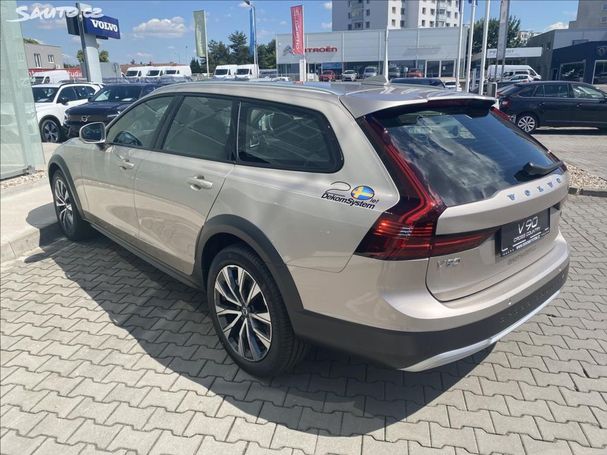 Volvo V90 Cross Country AWD B4 145 kW image number 4