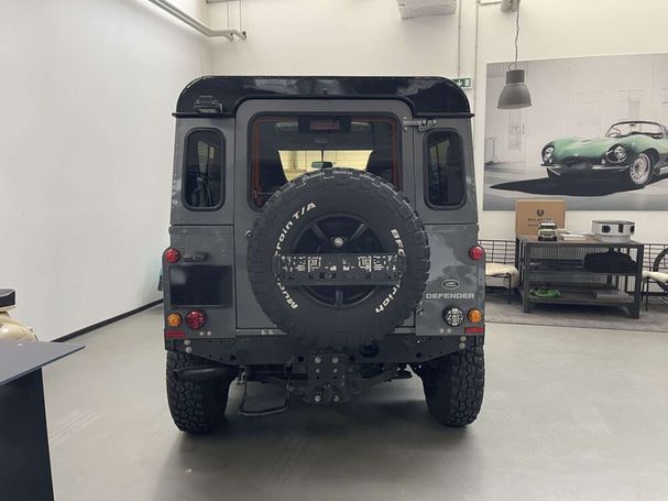 Land Rover Defender 90 2.2 Station Wagon 90 kW image number 5