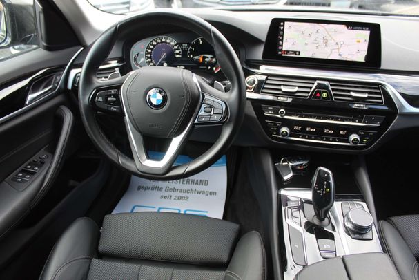 BMW 520d Touring xDrive Sport Line 140 kW image number 15