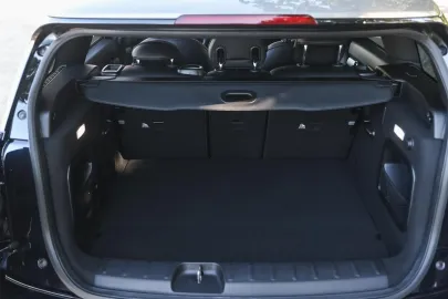 Car image 31