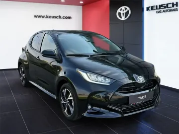 Car image 16