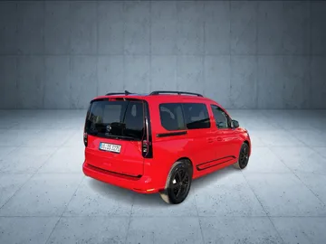 Car image 30