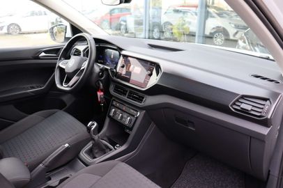 Car image 31