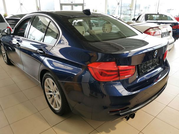 BMW 330 e iPerformance M 185 kW image number 32