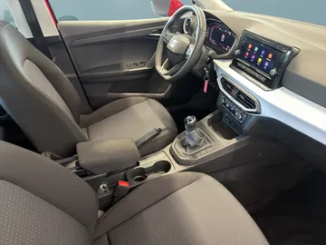 Car image 20