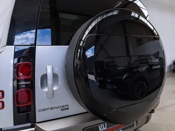 Car image 35